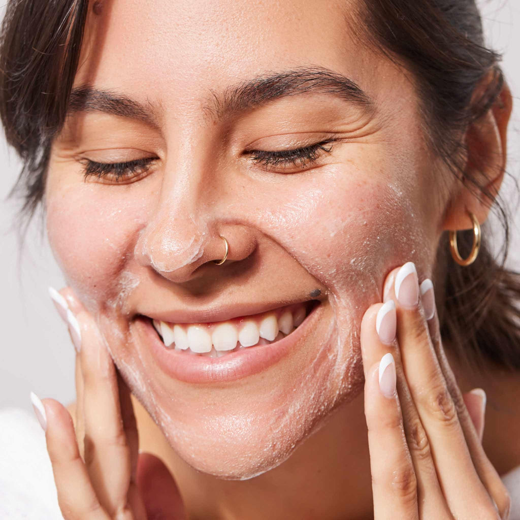 m-61 PowerGlow Pro+ Deep Cleansing Exfoliating Face Wash